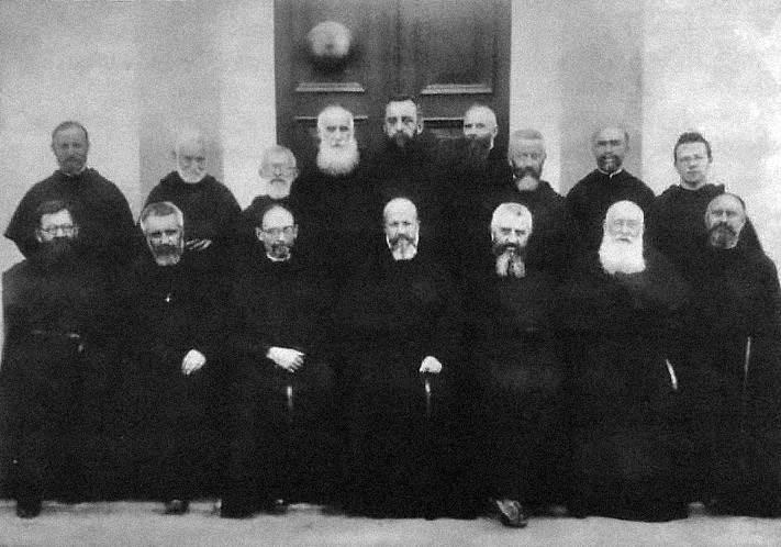 Resim: P. Laurenlien Lemaitre'in 25. Jübilesi P. Josafat ilk sırada, tam solda oturuyor.